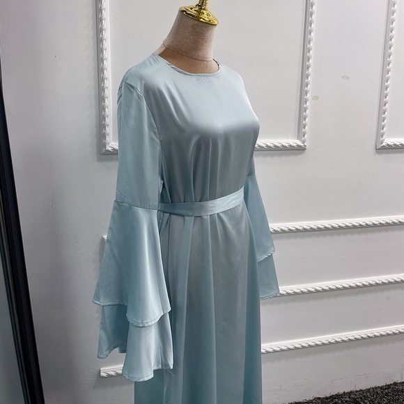 Dresses & Skirts - Light blue dress